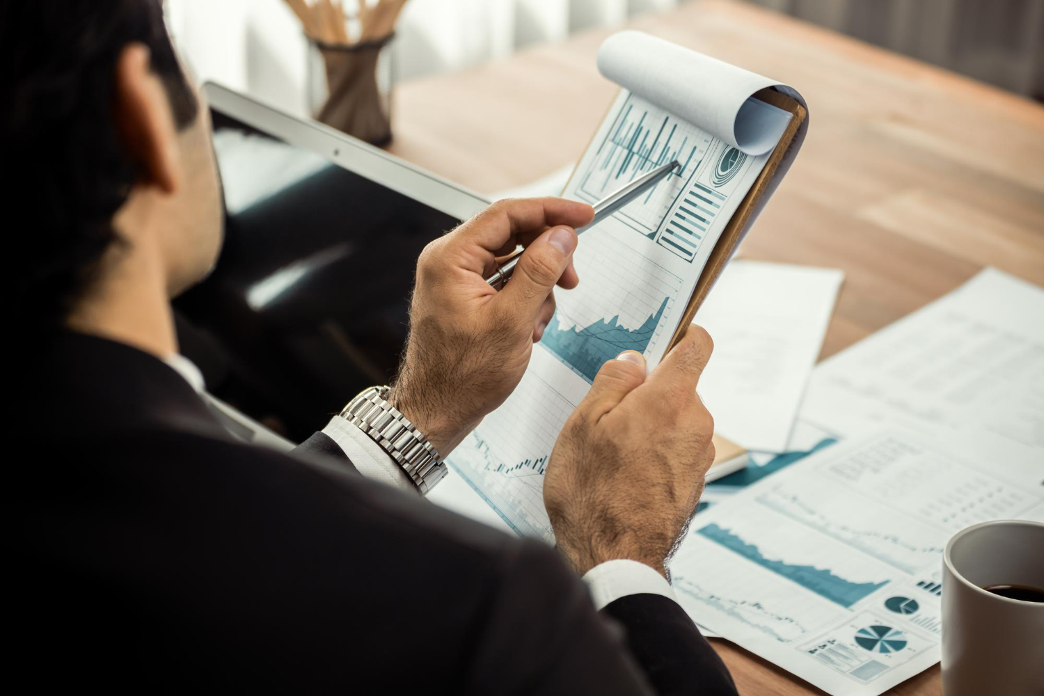 Quais relatórios contábeis todo empresário deveria acompanhar todo mês